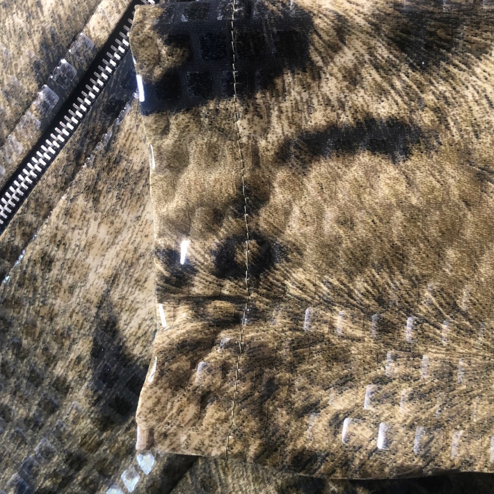 Leopard Print Misook Exclusive - image 5